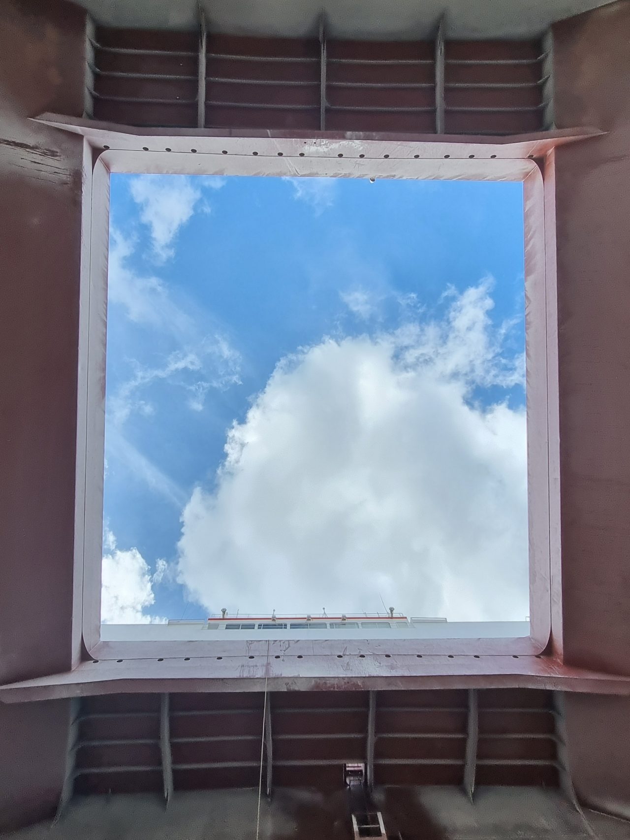 Bodega abierta al cielo